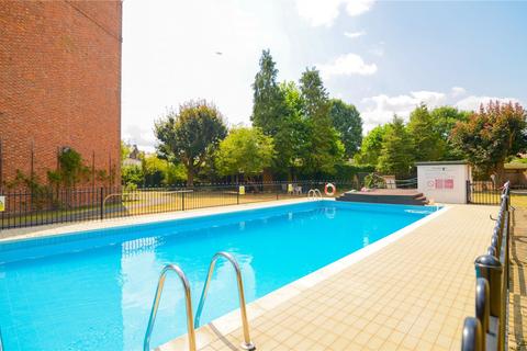 2 bedroom flat to rent, Wellesley Road, Chiswick