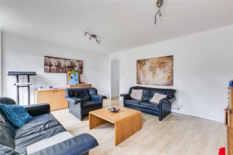 168 Dunston Road, London, SW11 5YB