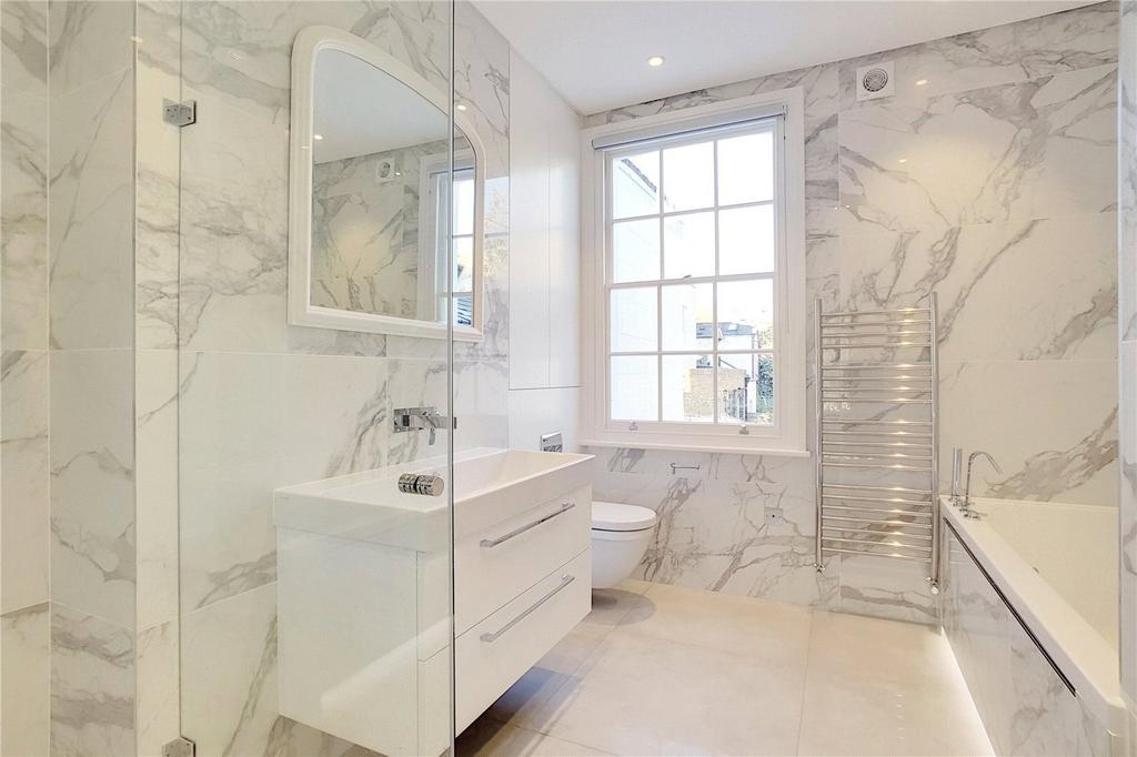 En Suite Bathroom