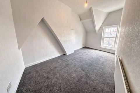 1 bedroom flat for sale, John Street, Porthcawl, CF36
