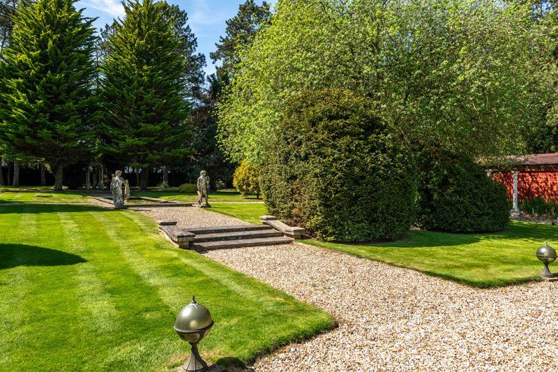 Maltby House Grounds