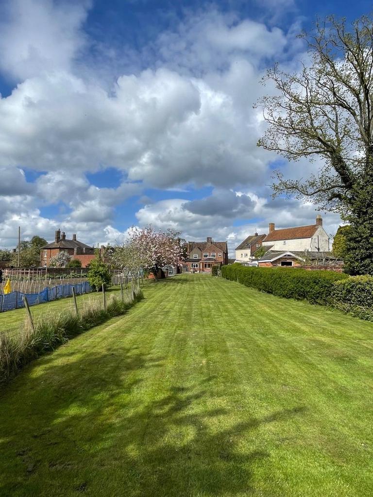 Large Rear Garden