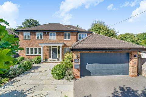 4 bedroom detached house for sale, Longhurst Road, East Horsley