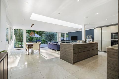 4 bedroom detached house for sale, Longhurst Road, East Horsley