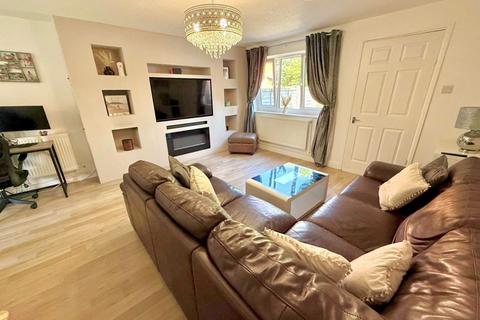 11 Brookfield Avenue, Houghton Regis, Dunstable, LU5 5TS
