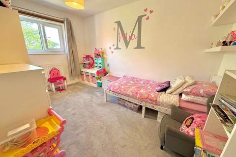 11 Brookfield Avenue, Houghton Regis, Dunstable, LU5 5TS