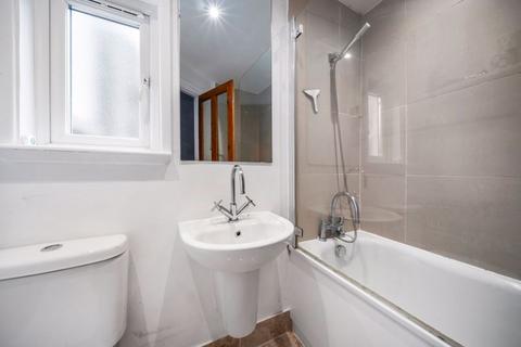 3 bedroom terraced house for sale, Freke Road, Clapham, London SW11 5PU