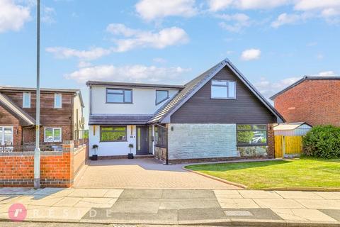 5 bedroom detached house for sale, Edgemoor Drive, Rochdale OL11