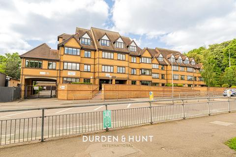 2 bedroom retirement property for sale, High Road, South Woodford E18