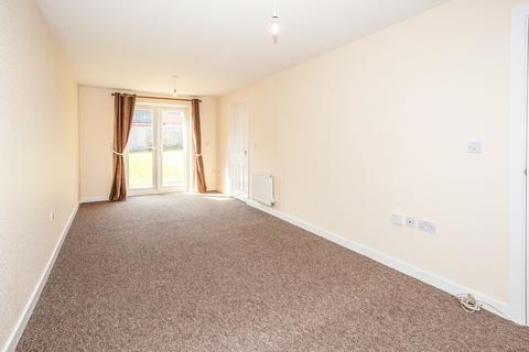 3 bedroom detached house to rent, Fitzwilliam Place, DE3