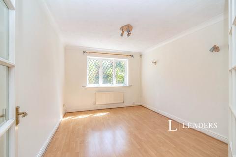 4 bedroom detached house to rent, Quenby Way, Bromham, Bedford, MK43 8QX
