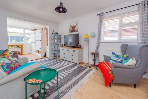 2 bedroom detached bungalow for sale, Oakwood Park, Wrexham