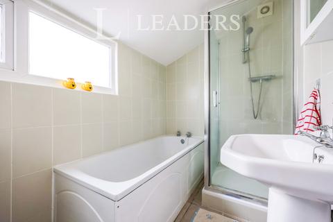4 bedroom terraced house to rent, Percy Road, Southsea