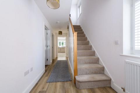 30 Benjamin Street, Bradford-on-avon, BA15 1FW