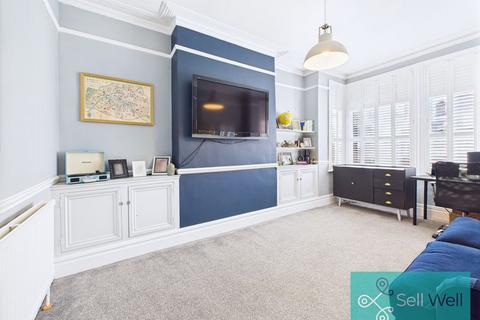 22 Sumner Road, Salford, M6 7GJ