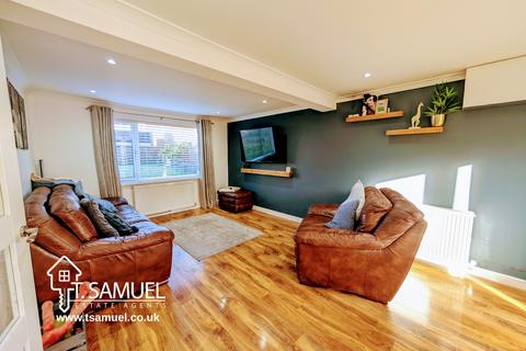 59 Heol Esgyn, Rhigos, Aberdare, CF44 9BX