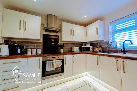59 Heol Esgyn, Rhigos, Aberdare, CF44 9BX