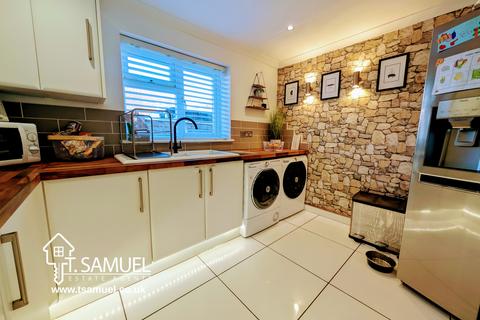 59 Heol Esgyn, Rhigos, Aberdare, CF44 9BX