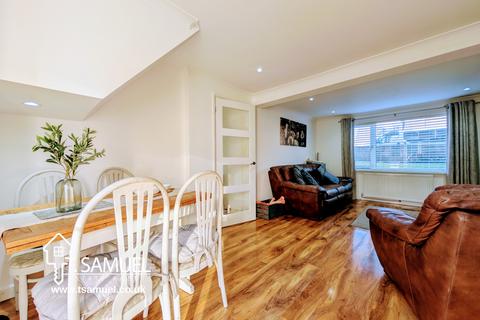 59 Heol Esgyn, Rhigos, Aberdare, CF44 9BX