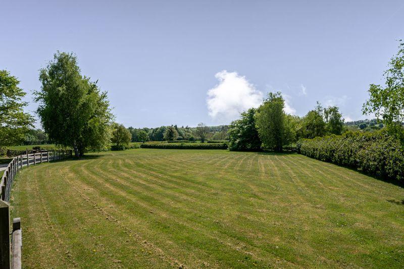 Paddock land
