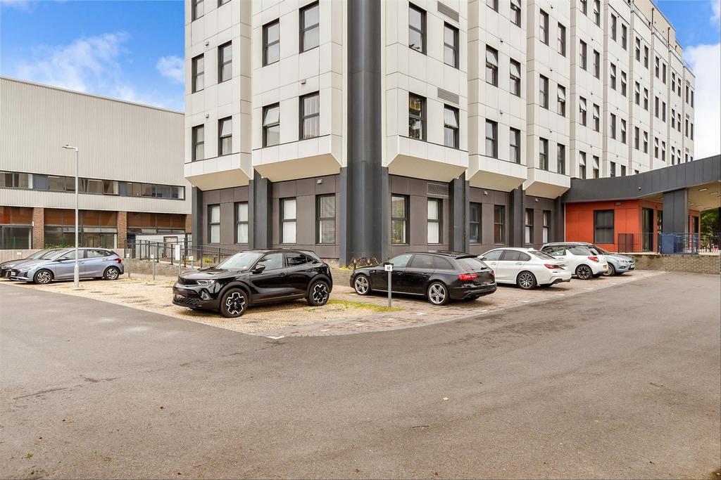 Driveway/Parking