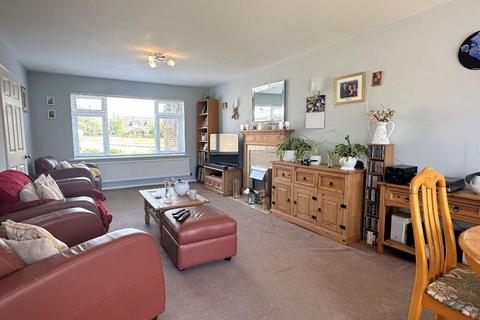 3 bedroom semi-detached house for sale, Hills Road, Steyning, West Sussex, BN44 3QG