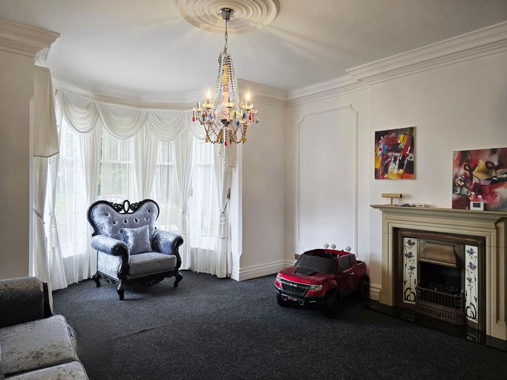 Living room 1