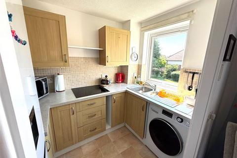 1 bedroom flat for sale, Bakers Court, Salvington Road, Worthing, West Sussex, BN13 2JY