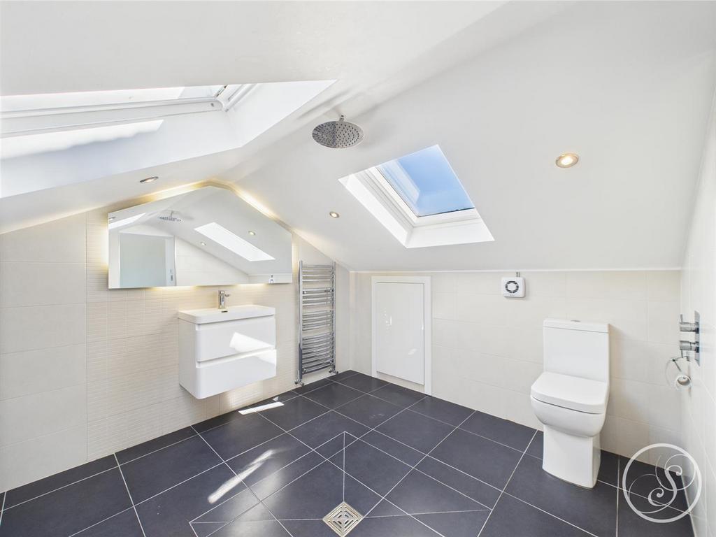 En-suite 2