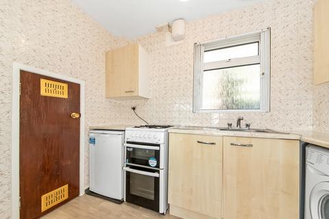 5 Owen Walk, London, SE20 8BY