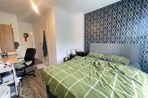 undefined, Princess Road, Manchester M20