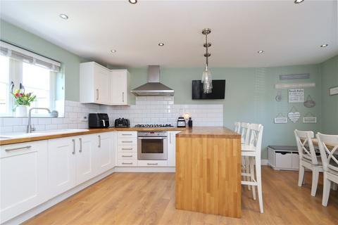 10 Cagney Crescent, Oxley Park, Milton Keynes, MK4 4TL