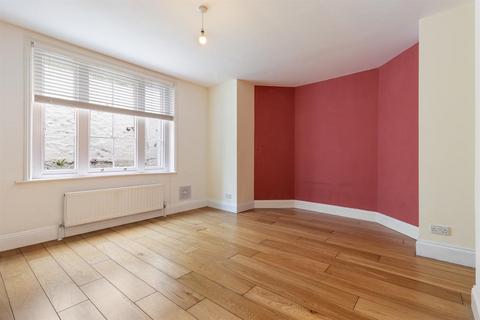undefined, Flat 1, 9 Lansdowne Crescent, Malvern, WR14