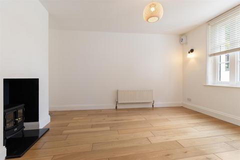 undefined, Flat 1, 9 Lansdowne Crescent, Malvern, WR14