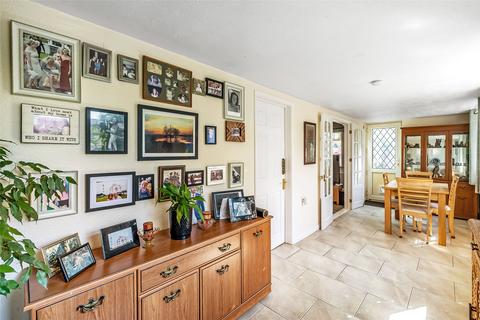 9 Park Close, Strood Green, Betchworth, RH3 7JB