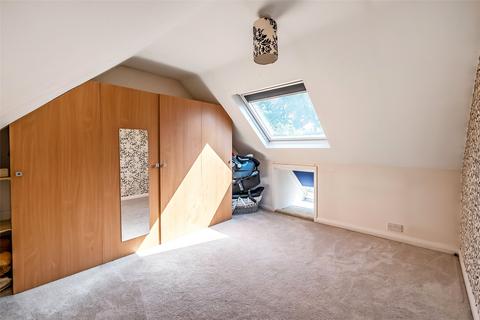 9 Park Close, Strood Green, Betchworth, RH3 7JB