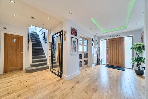 undefined, Sandy Lane South, Surrey SM6