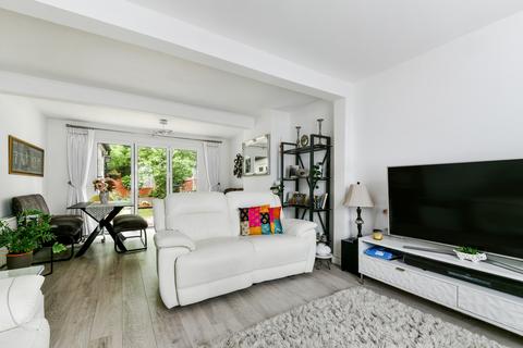 294 Glastonbury Road, Morden, SM4 6PF