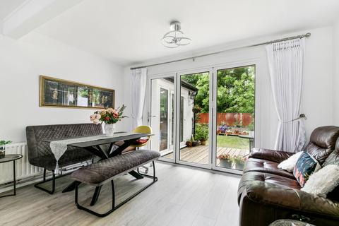 294 Glastonbury Road, Morden, SM4 6PF