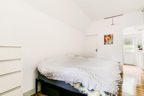294 Glastonbury Road, Morden, SM4 6PF