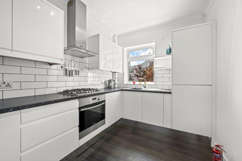 2 bedroom apartment for sale, Bushey Road, Raynes Park SW20