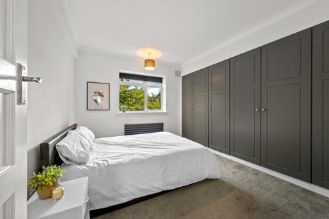2 bedroom apartment for sale, Bushey Road, Raynes Park SW20
