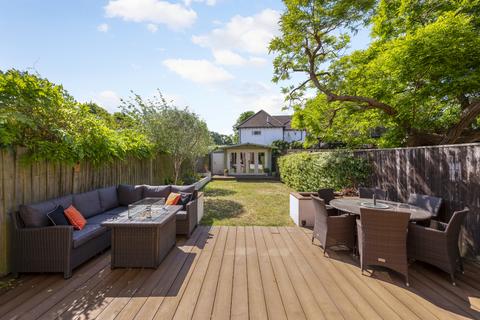 4 bedroom end of terrace house for sale, Queens Drive, Surrey KT7