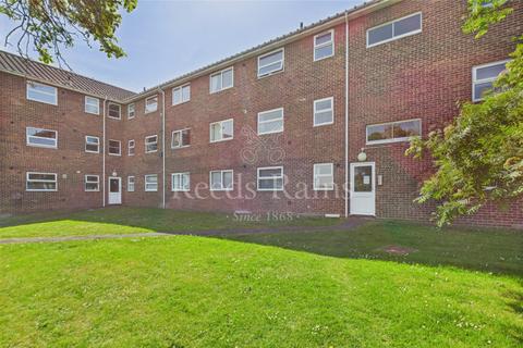 2 bedroom apartment to rent, Station Road, Dartford DA1