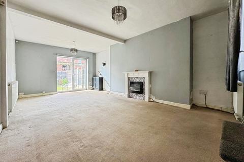 3 bedroom terraced house to rent, Carlisle Terrace, Sheffield S25