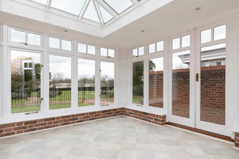 undefined, Cedar Park, Chigwell IG7