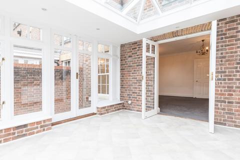 undefined, Cedar Park, Chigwell IG7