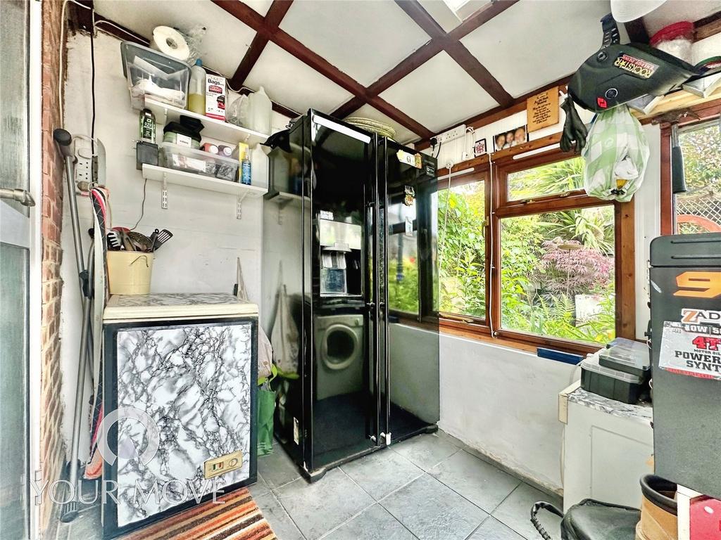 #yourmovedartford