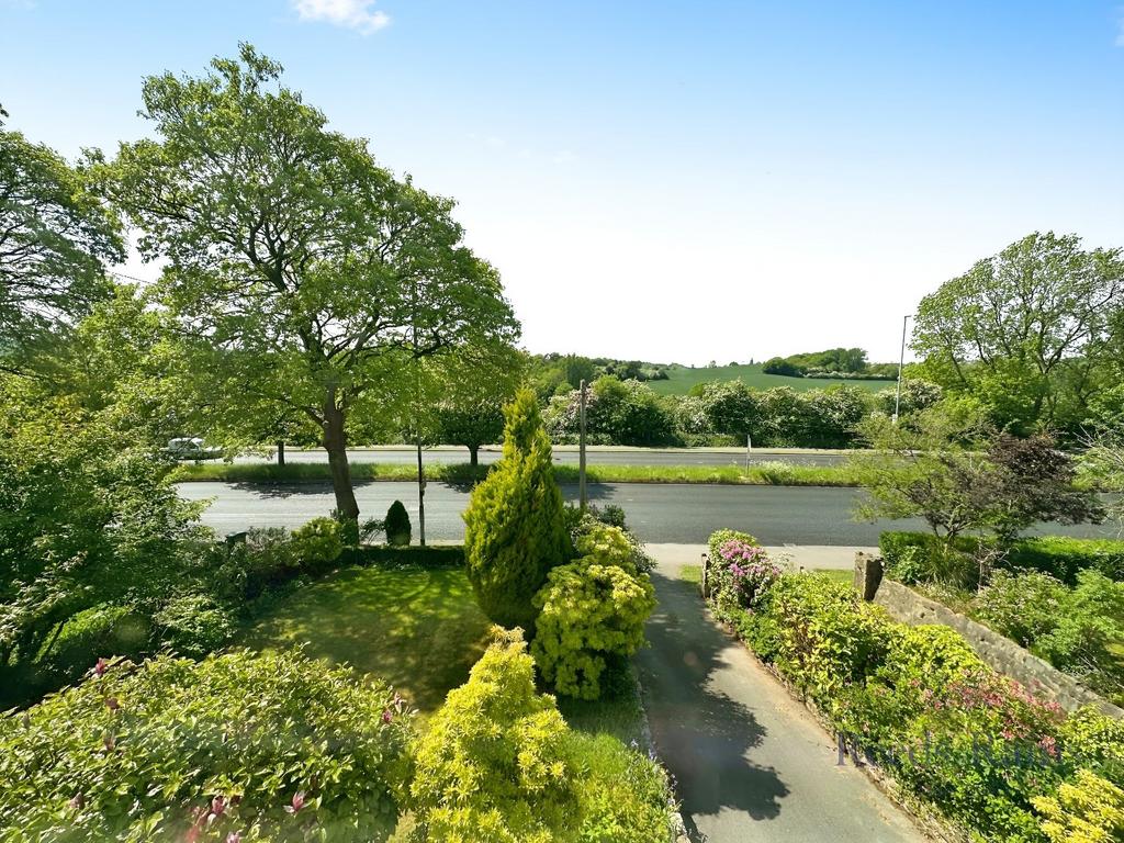 Front &amp; Rear Gardens