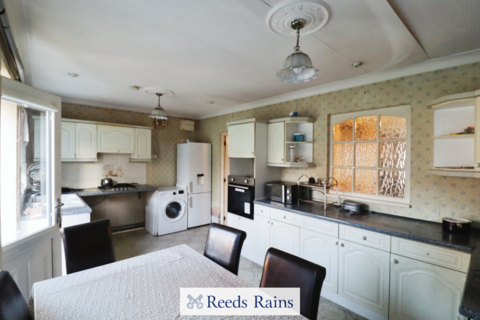 75 Tuck Road, Rainham, RM13 7HJ